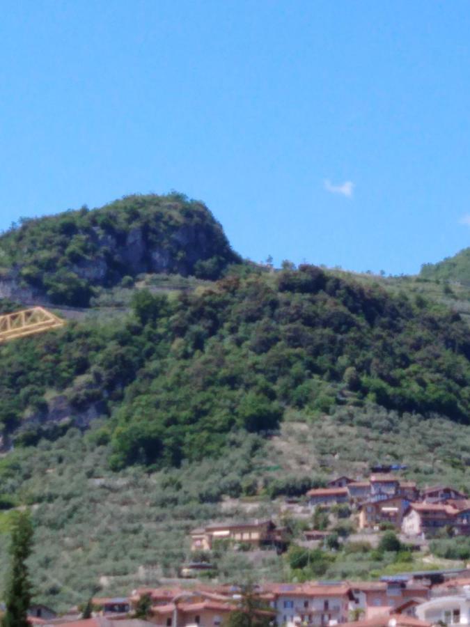 Casa Akira Appartement Riva del Garda Buitenkant foto
